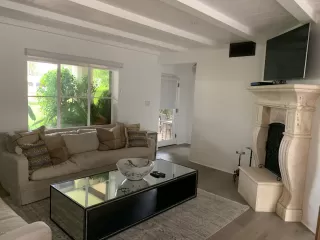 Photo #6: 6059111 Listing