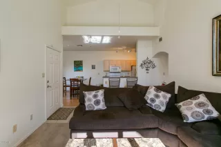 Photo #3: 6059299 Listing