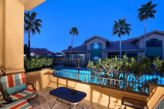 MLS: 6059490 Condo For Sale