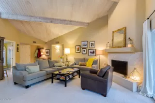 Photo #4: 6059656 Listing