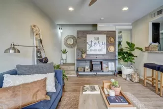 Photo #2: 6059677 Listing