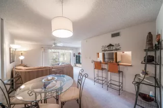 Photo #3: 6059856 Listing 