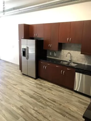 Photo #5: 6059907 Listing