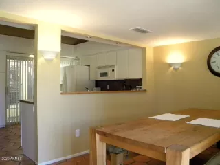 Photo #4: 6059912 Listing