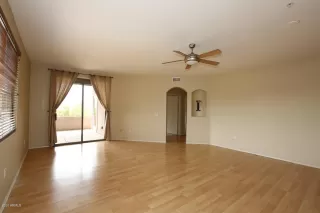 Photo #5: 6060071 Listing