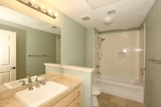 Photo #6: 6060071 Listing