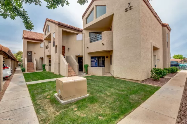 MLS: 6060218 Condo For Sale