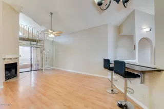 Photo #6: 6060218 Listing