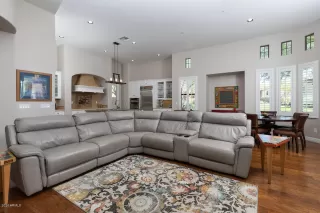 Photo #6: 6060521 Listing