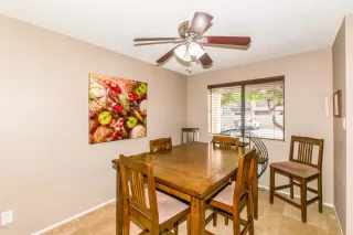 Photo #5: 6060599 Listing