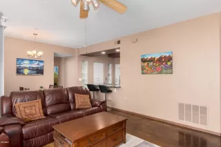 Photo #4: 6060652 Listing 