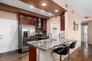 Photo #5: 6060652 Listing 