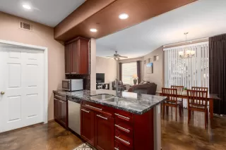 Photo #6: 6060652 Listing 