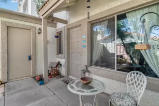 Photo #4: 6061043 Listing