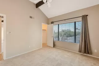 Photo #3: 6061391 Listing