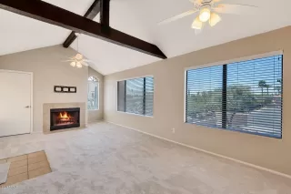 Photo #5: 6061391 Listing