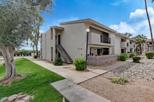 MLS: 6061447 Condo For Sale
