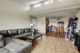 Photo #4: 6061449 Listing