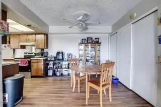 Photo #5: 6061449 Listing