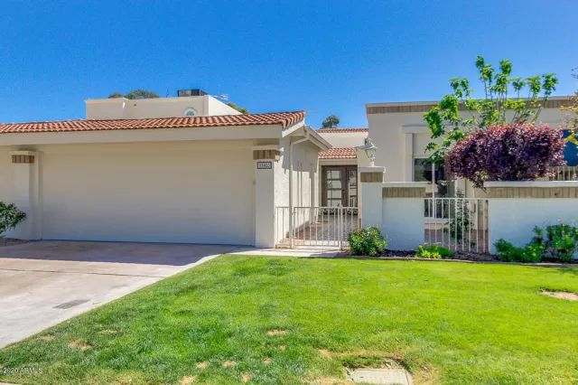 MLS: 6061522 Condo For Sale