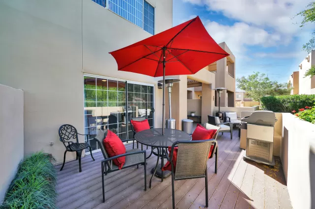 MLS: 6061627 Condo For Sale