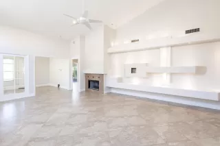 Photo #2: 6061673 Listing