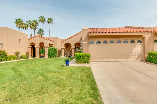 MLS: 6061935 Condo For Sale