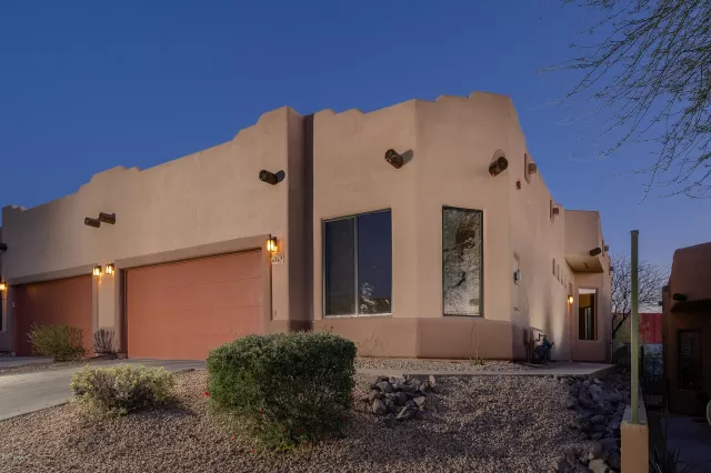 MLS: 6061972 Condo For Sale