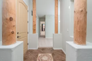 Photo #2: 6061972 Listing