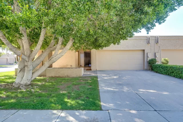 MLS: 6062024 Condo For Sale