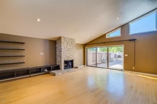Photo #1: 6062024 Listing
