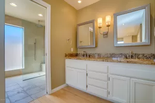 Photo #5: 6062024 Listing
