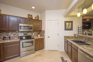 Photo #5: 6062140 Listing 