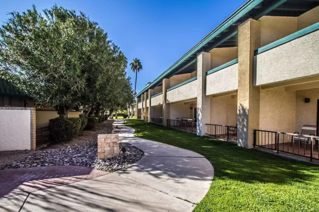 MLS: 6062514 Condo For Sale