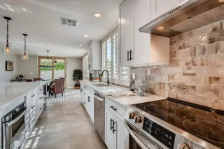 Photo #5: 6062532 Listing