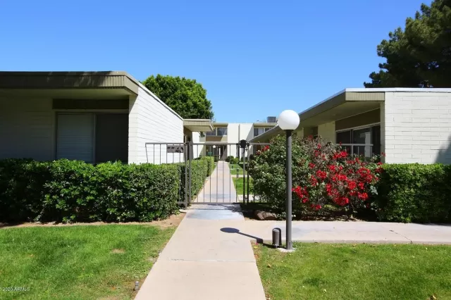 MLS: 6062811 Condo For Sale