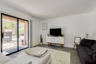 Photo #6: 6062952 Listing