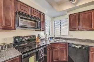 Photo #2: 6063042 Listing