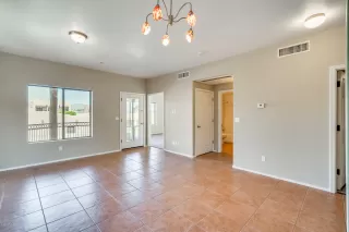 Photo #1: 6063339 Listing 