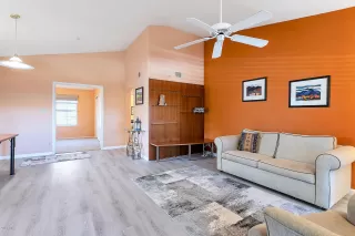 Photo #2: 6063349 Listing