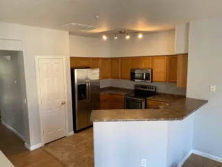 Photo #6: 6063407 Listing