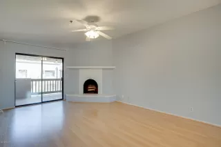 Photo #6: 6063450 Listing