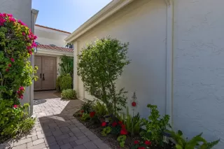 Photo #3: 6063599 Listing