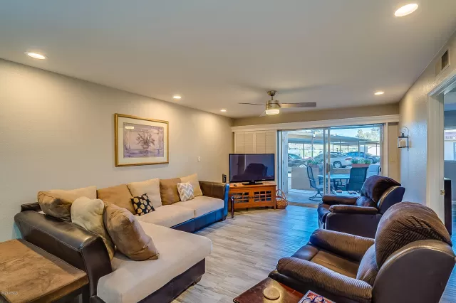 MLS: 6063664 Condo For Sale