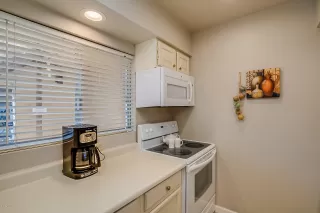 Photo #1: 6063664 Listing