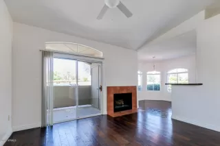 Photo #4: 6063720 Listing