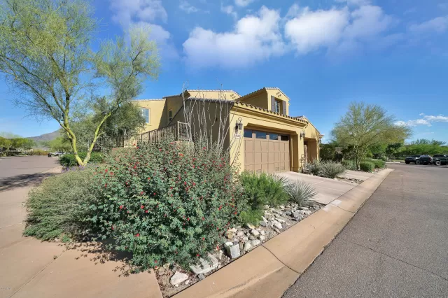 MLS: 6064077 Condo For Sale