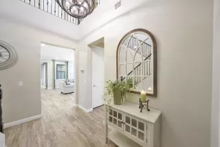 Photo #3: 6064077 Listing