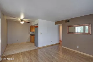 Photo #5: 6064126 Listing 