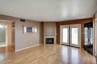 Photo #6: 6064126 Listing 